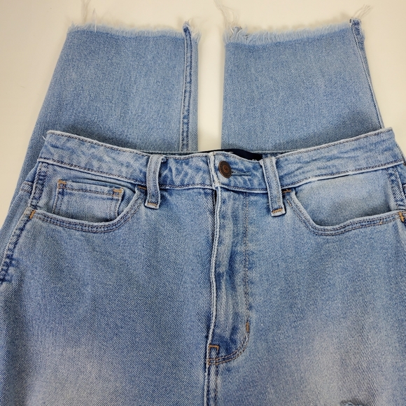 Hollister ultra high rise mom jeans size 27 / 5 - Picture 11 of 14